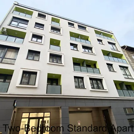 Sunlit Heaven 2-bdr * Budapest
