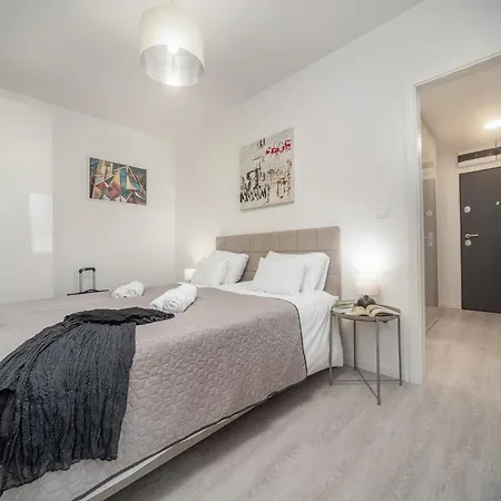 Sunlit Heaven 2-bdr *